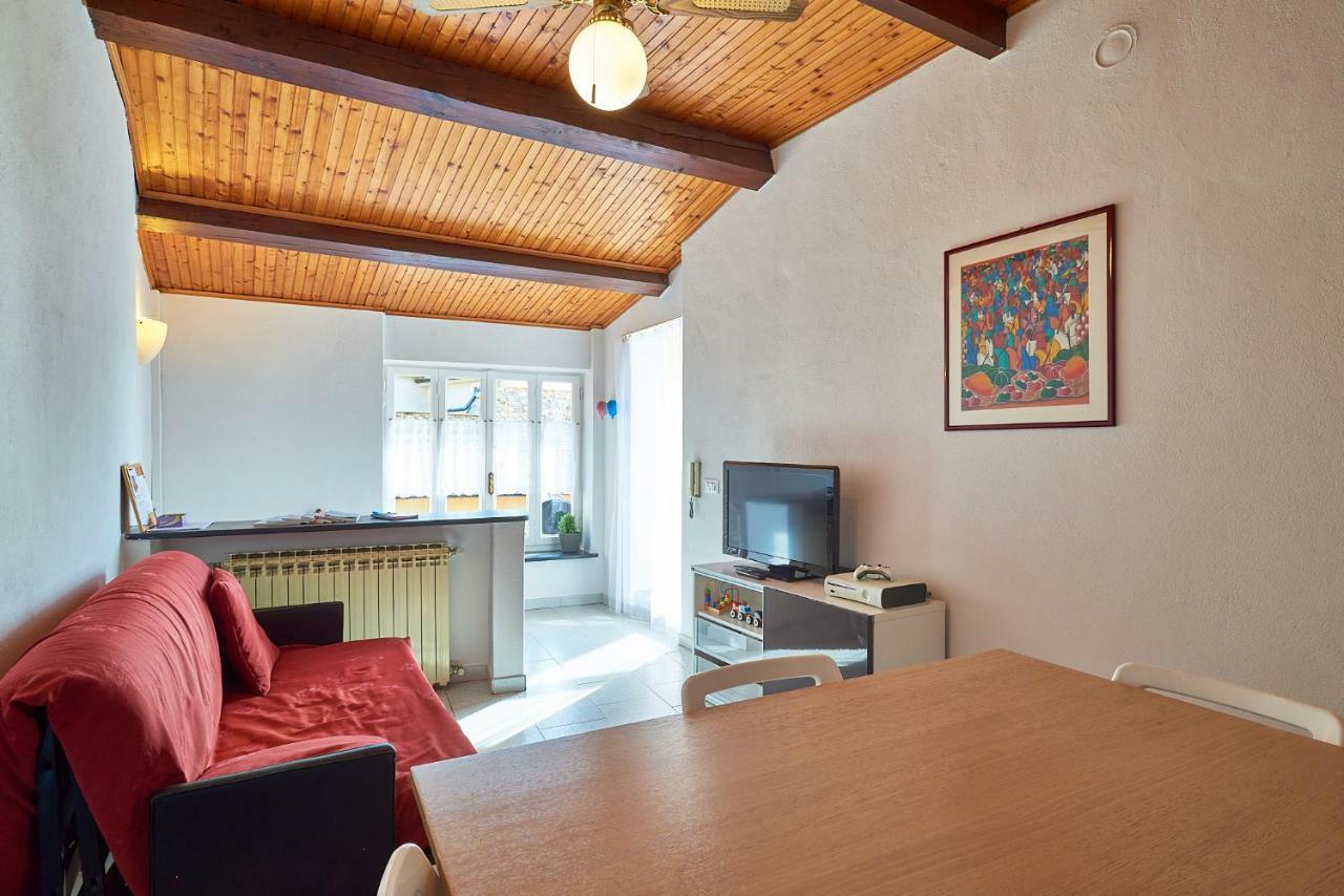 Acasadigiuly Villa Ceriale Buitenkant foto